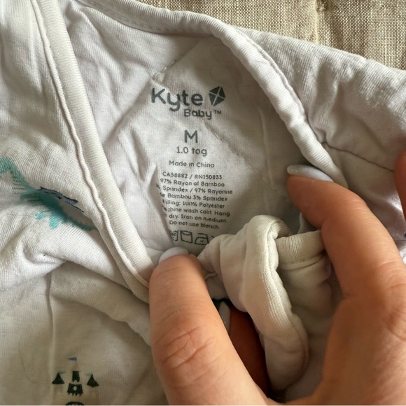 Kyte BABY Sleep Sack 1.0 TOG Size Medium - Picture 3 of 6